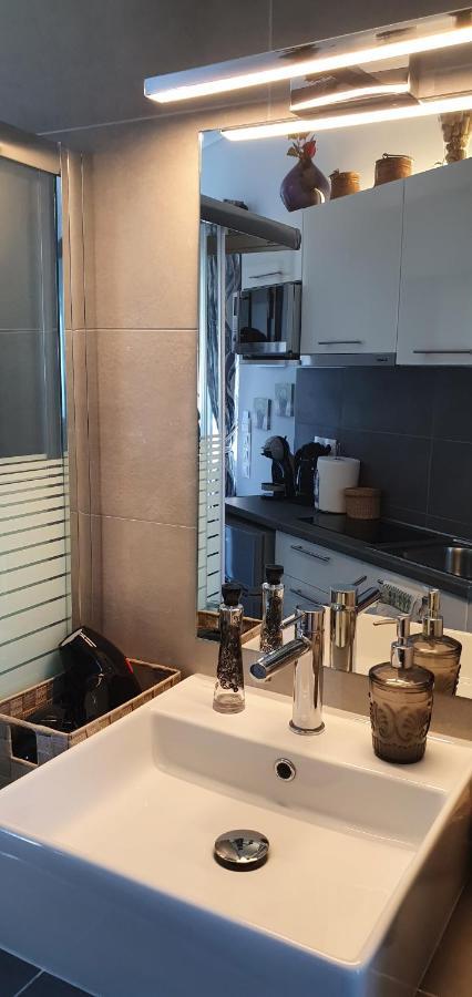 Apartament Nikis Penthouse Ateny Zewnętrze zdjęcie